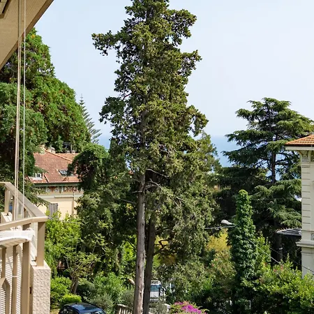 Guesthost - Balcony With Parking * Sanremo