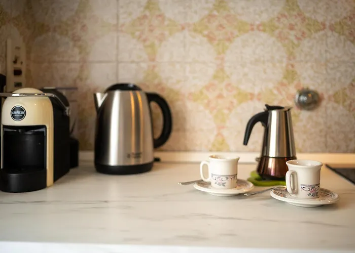 Guesthost - Balcony With Parking San Remo