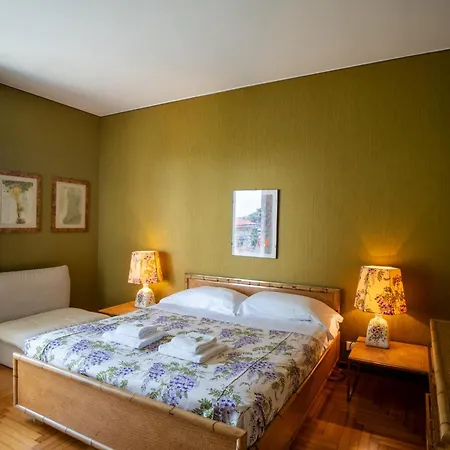 Guesthost - Balcony With Parking *