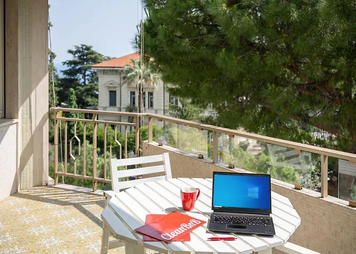 Guesthost - Balcony With Parking * Sanremo