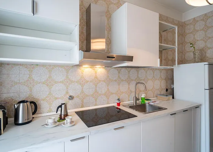 Guesthost - Balcony With Parking * Sanremo