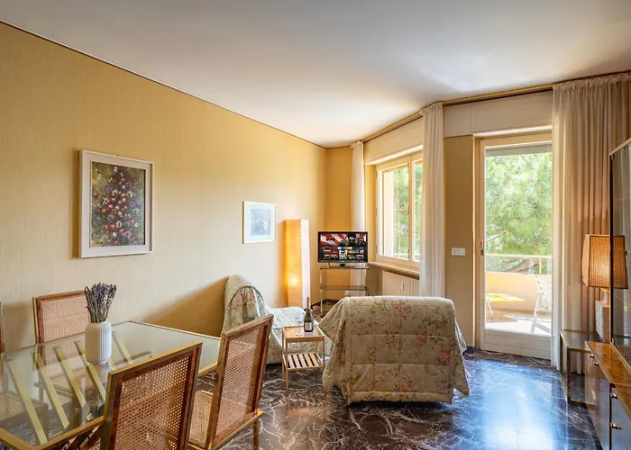 Guesthost - Balcony With Parking Apartmán Sanremo