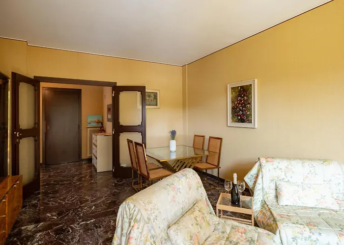 Apartmán Guesthost - Balcony With Parking *